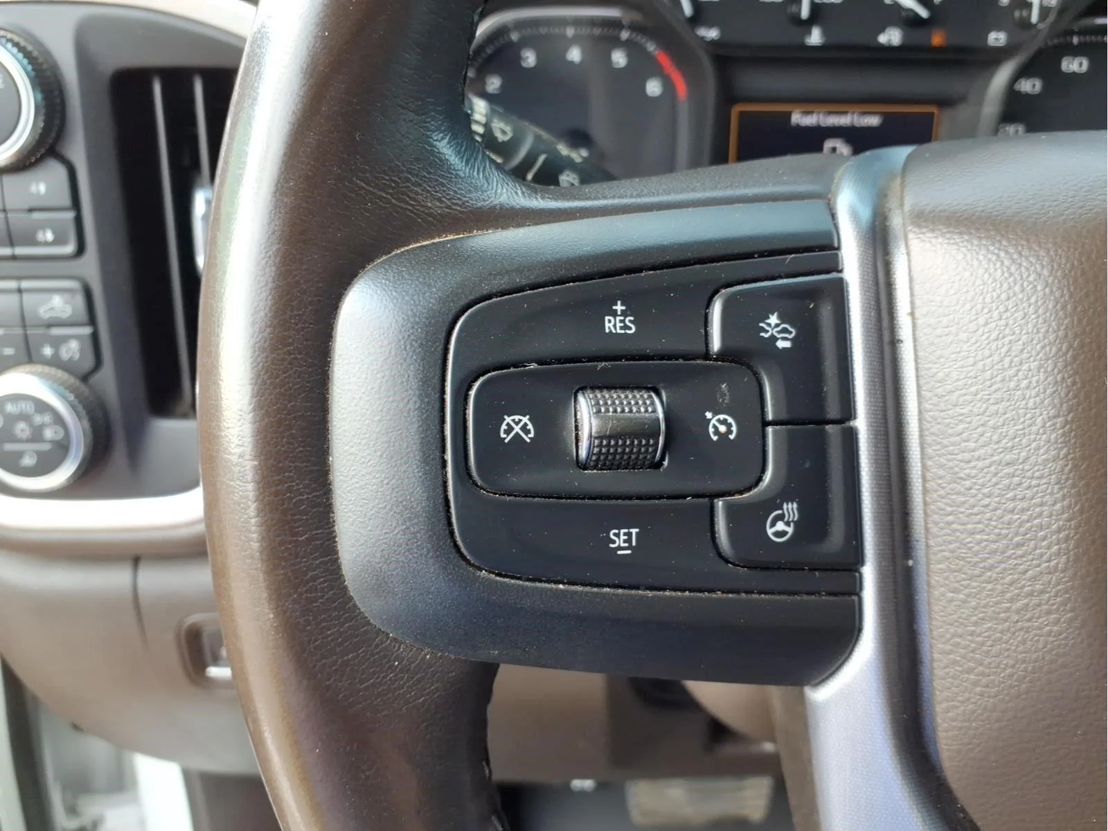 Used 2022 Summit White GMC SLT image 19