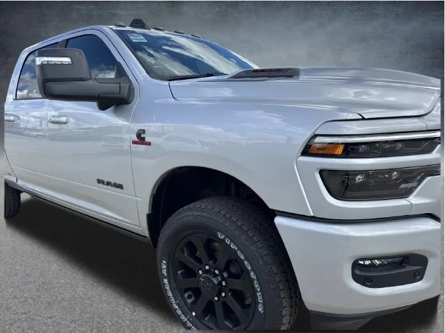 New 2027 Silver-Zynith Exterior Paint RAM Laramie image 3