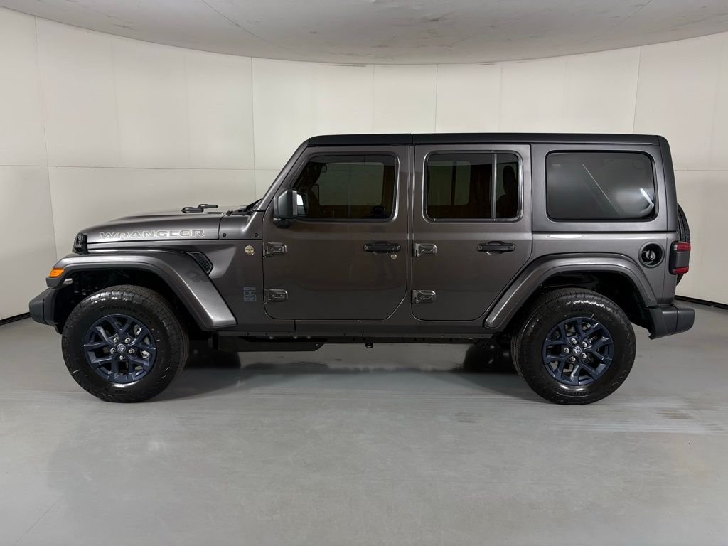 New 2026 Granite Crystal Metallic Clearcoat Jeep 85th Anniversary Edition image 5