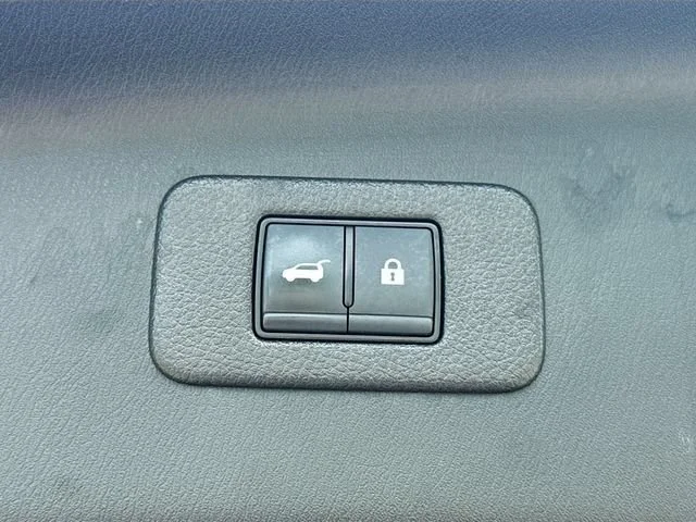 Used 2024 Super Black Nissan SL image 13