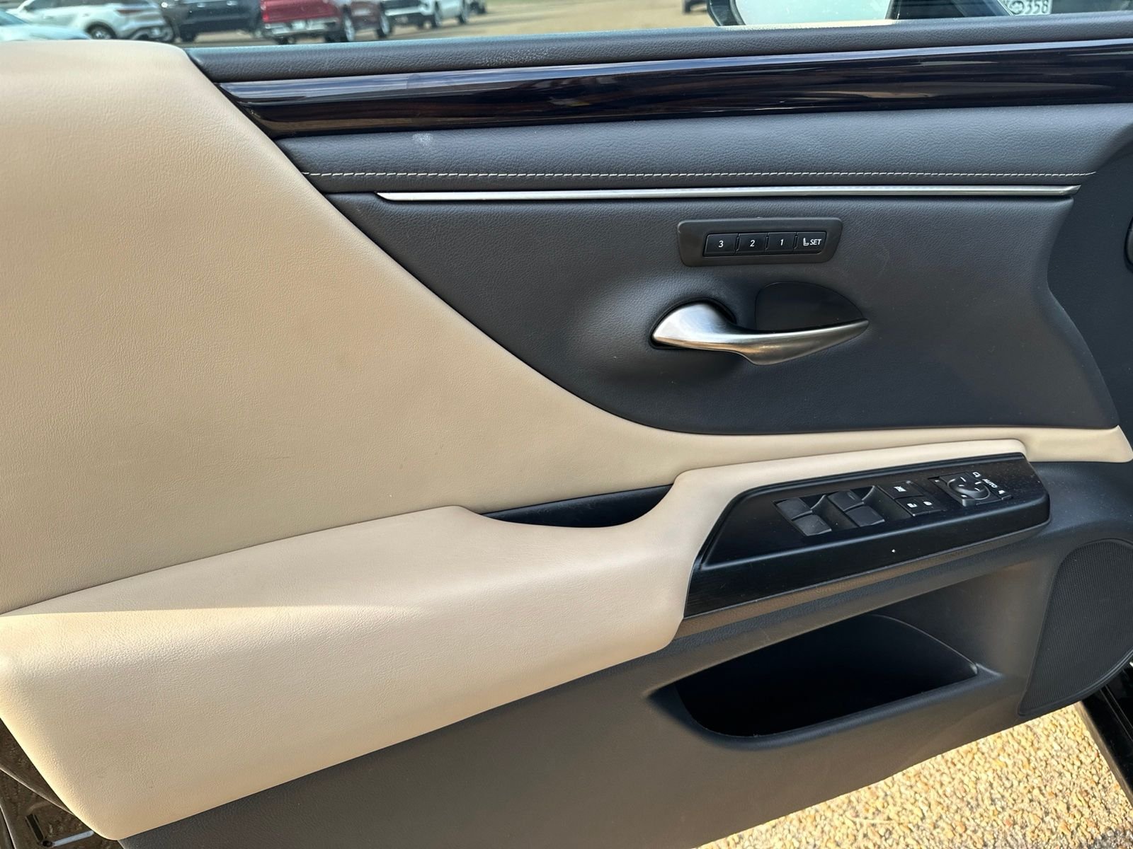 Used 2020 Black Lexus 350 image 8