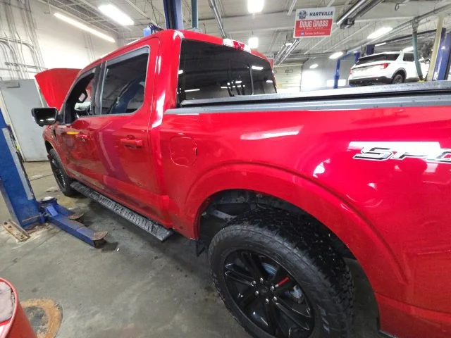 Used 2021 Red Ford XLT image 3