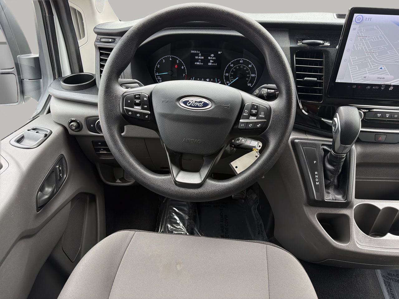 Used 2025 Oxford White Ford XLT image 13