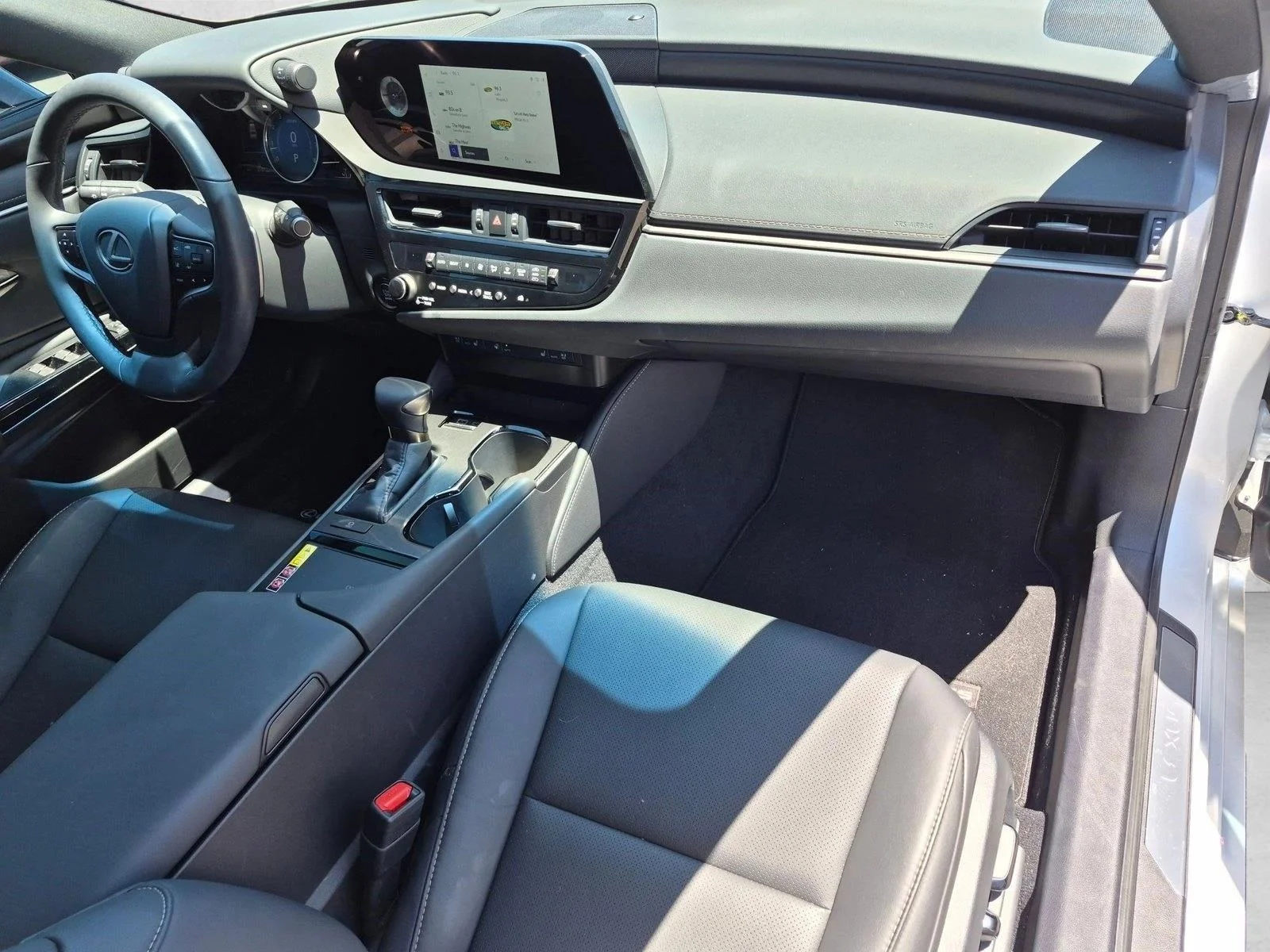 Certified Used 2025 Eminent White Pearl Lexus ES 350 image 18