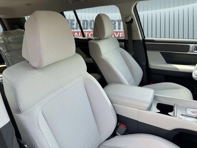 2026 Hyundai Santa Fe SE - Photo 18