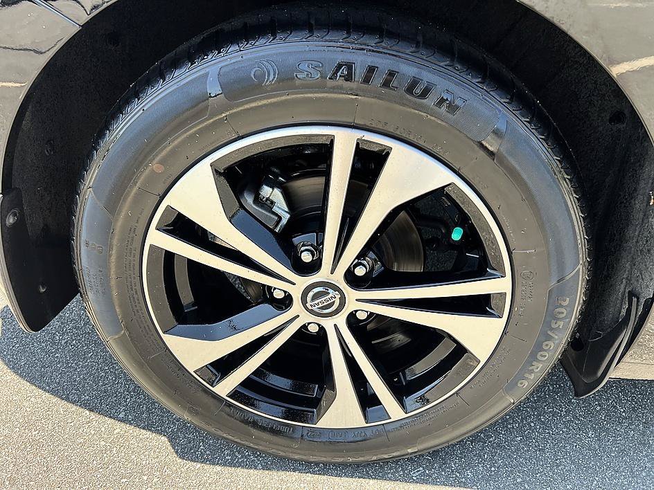 Used 2020 Super Black Nissan SV image 11