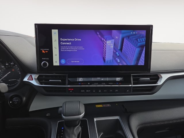 Used 2025  Toyota XLE image 15