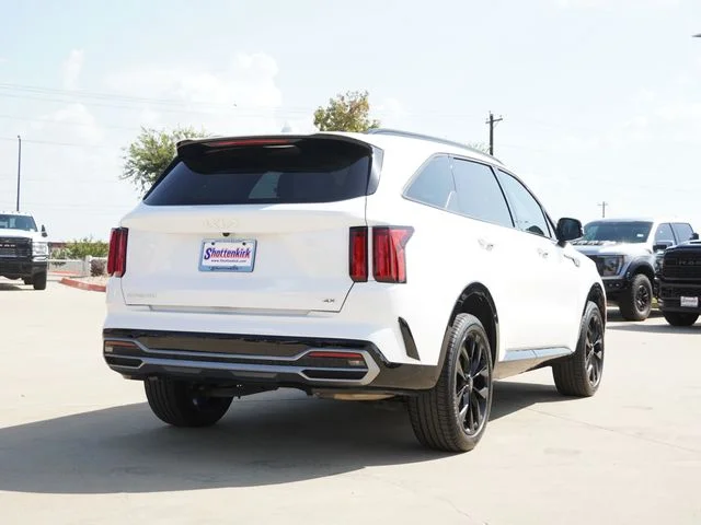 Used 2023 White Kia SX image 9