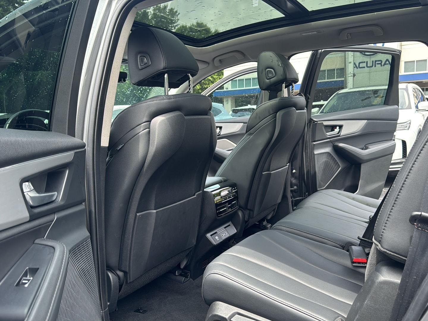 Used 2024 Liquid Carbon Metallic Acura Base image 21