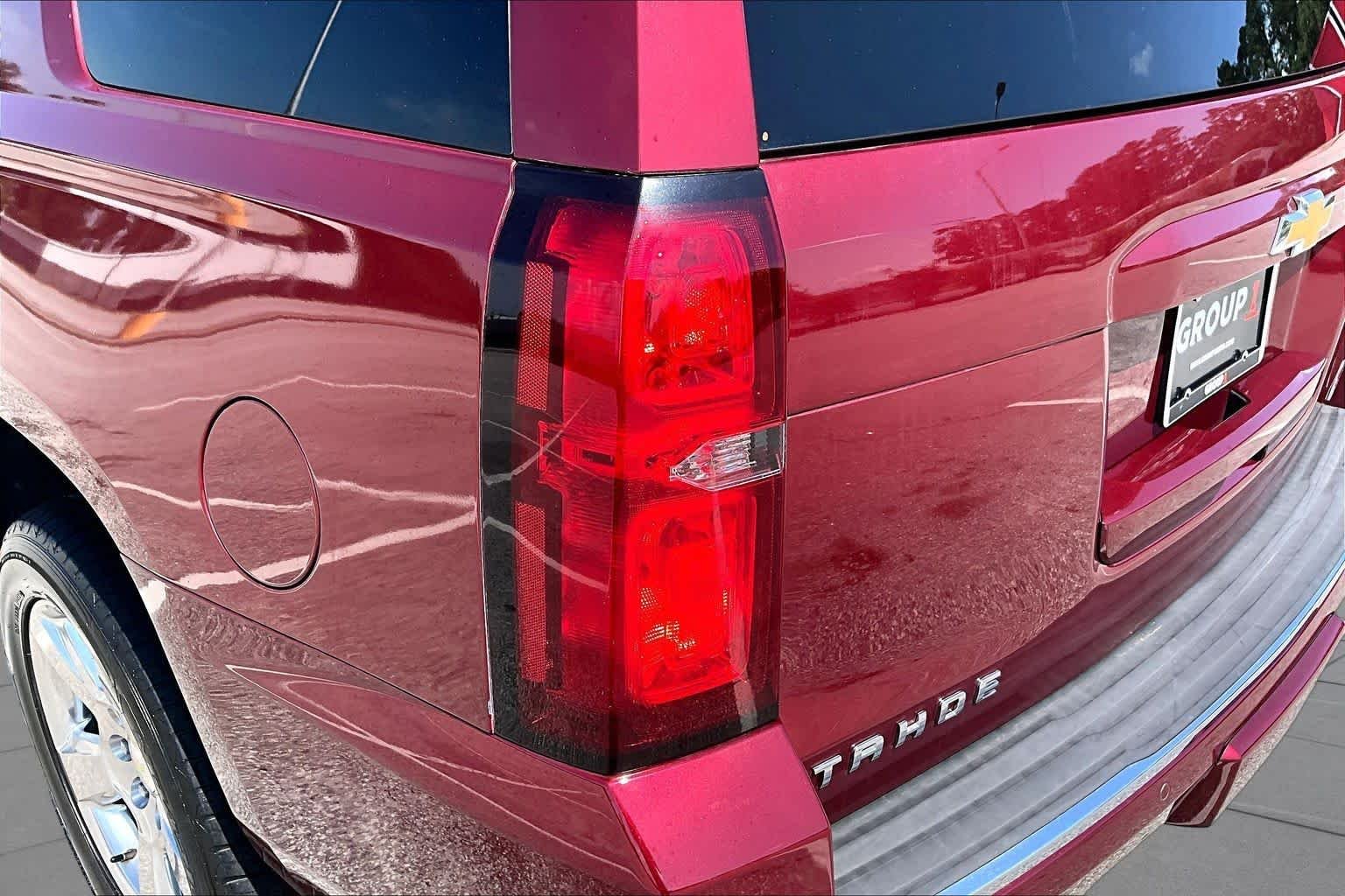 Used 2017 Siren Red Tintcoat Chevrolet Premier image 29
