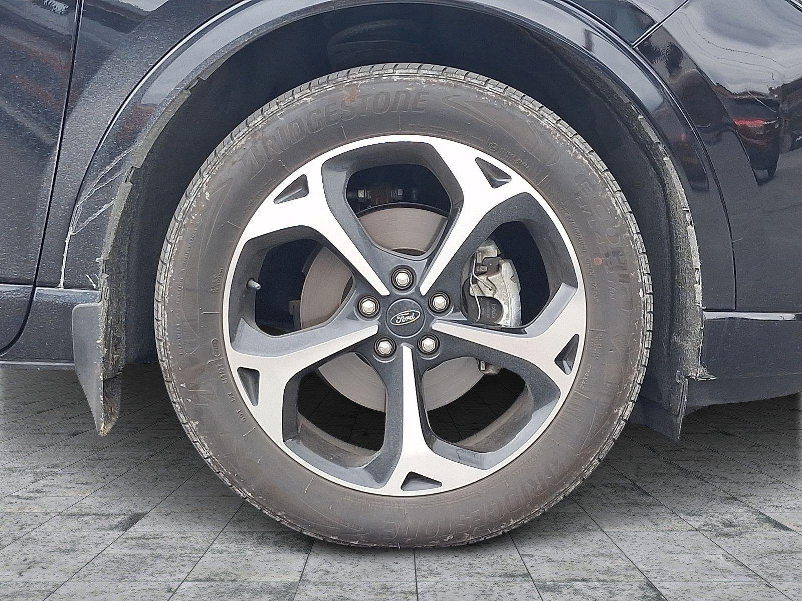 Used 2023 Agate Black Metallic Ford ST-Line Select image 8