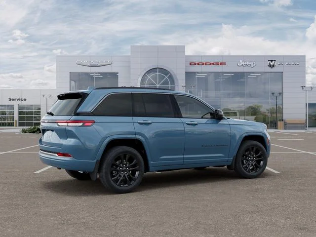 New 2026 Steel Blue Exterior Paint Jeep Limited Reserve image 4