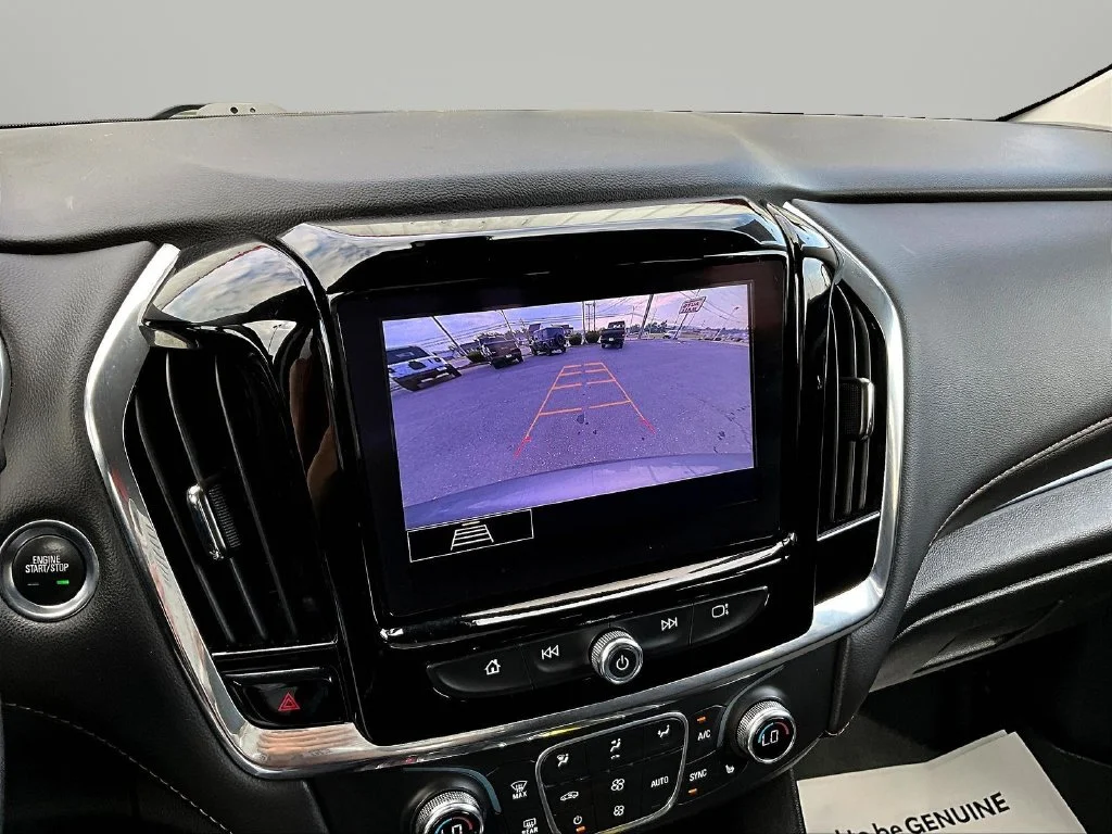 Used 2020 Gray Chevrolet LT image 16