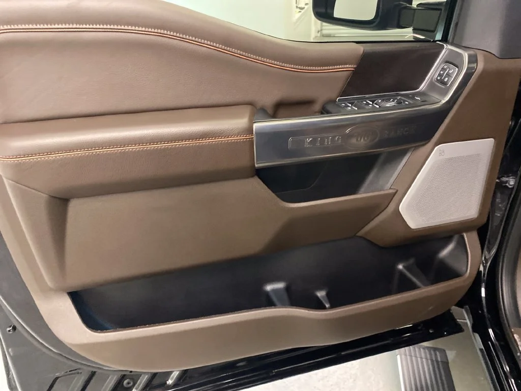 Used 2026 Agate Black Met Ford XL image 11