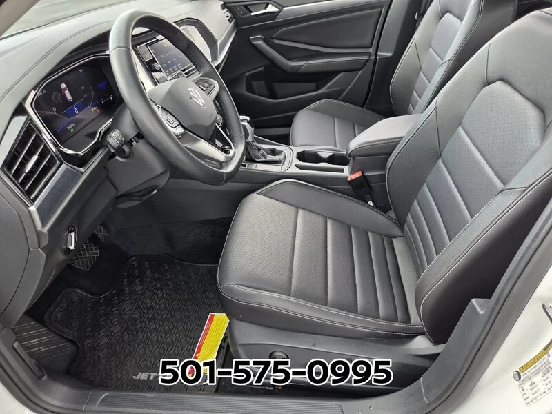 Used 2024 Opal White Volkswagen SE AUTO image 10