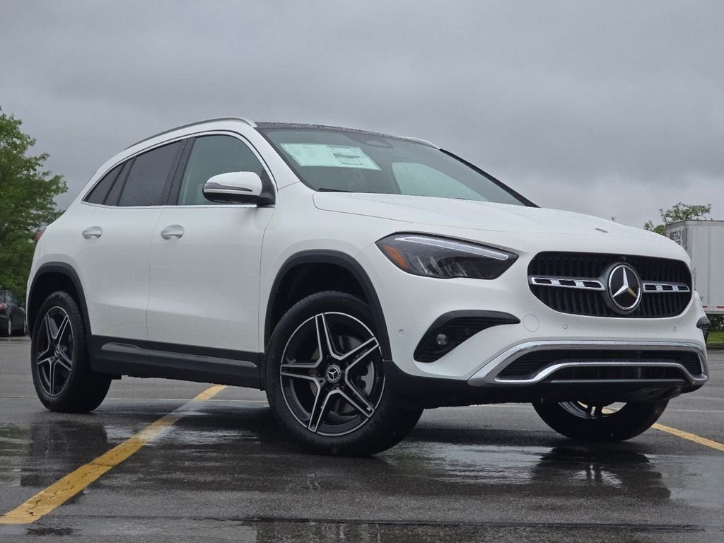New 2026 Polar White Mercedes-Benz GLA 250 image 2