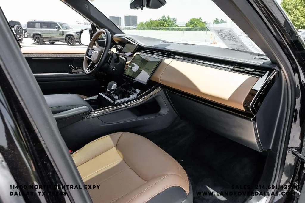 Certified Used 2024 SV Bespoke Match to Sample in Gloss Finish Land Rover Autobiography image 12