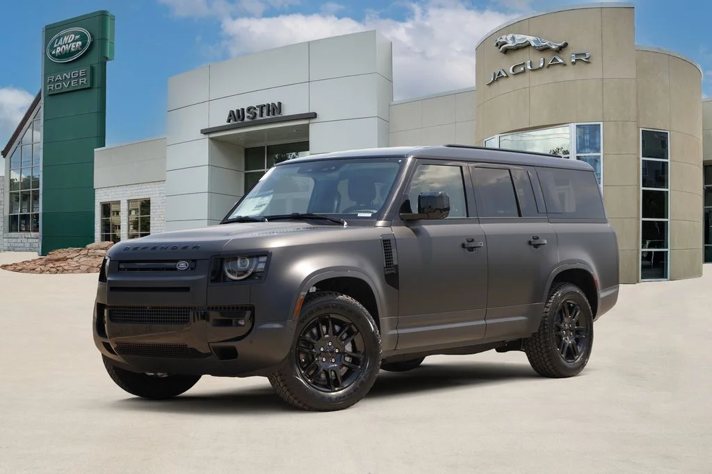 New 2026 Santorini Black Metallic Land Rover S image 1