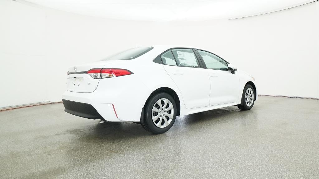 New 2026 Ice Cap Toyota LE image 17