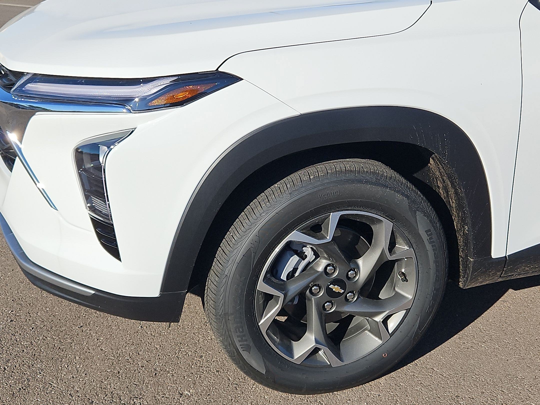 New 2026 Summit White Chevrolet LT image 14