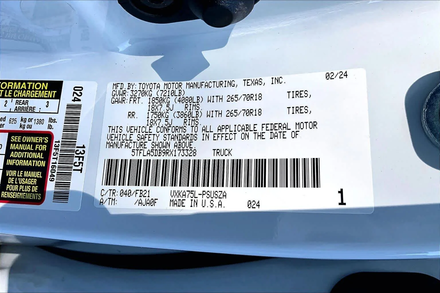 Used 2024 Ice Cap Toyota SR5 image 33