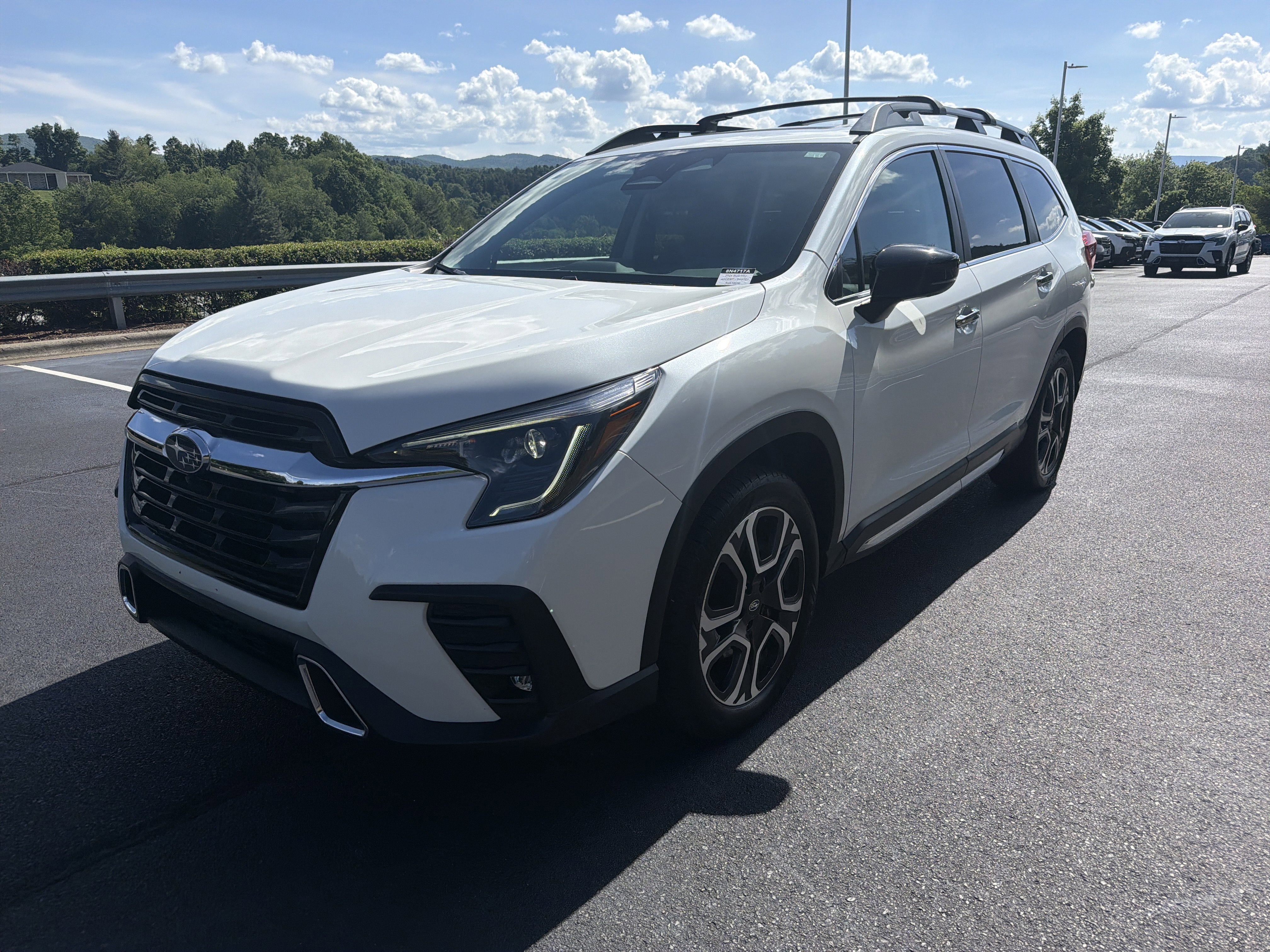 2024 Subaru Ascent Touring's photo