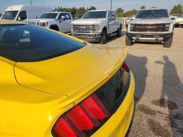 Used 2015 Yellow Ford GT Premium image 7