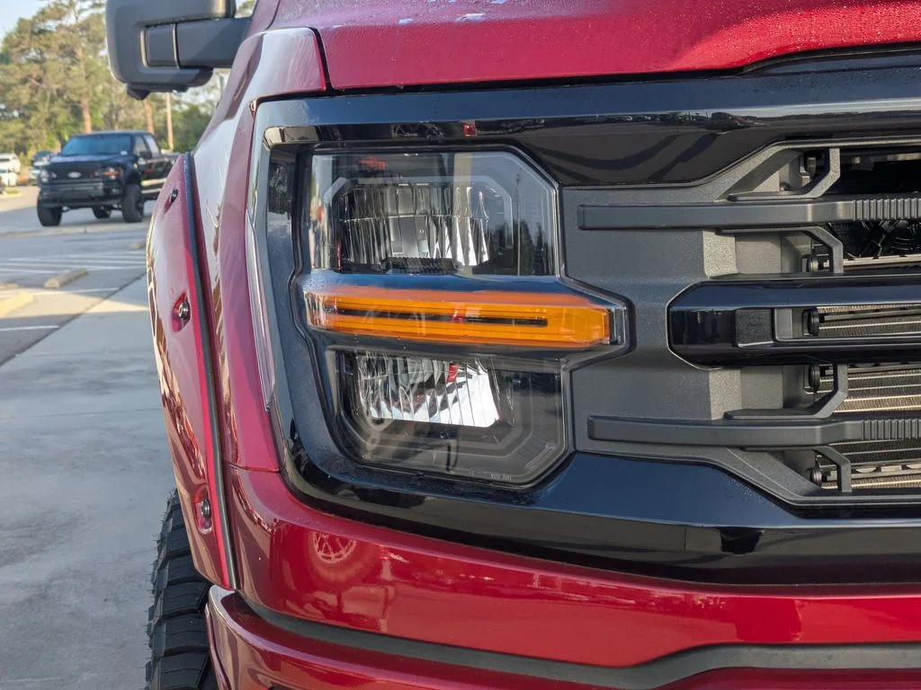 New 2026 Ruby Red Metallic Tinted Clearcoat Ford XLT image 9