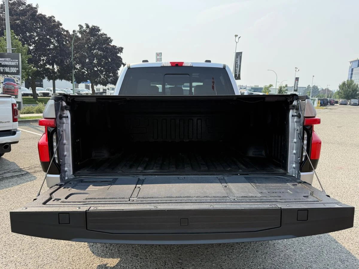 Used 2023 Grey Ford PRO image 7