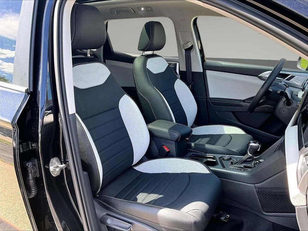 New 2026 Black Volkswagen 1.5T SEL image 29