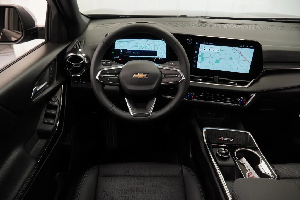 New 2027 Mosaic Black Metallic Chevrolet LT image 21