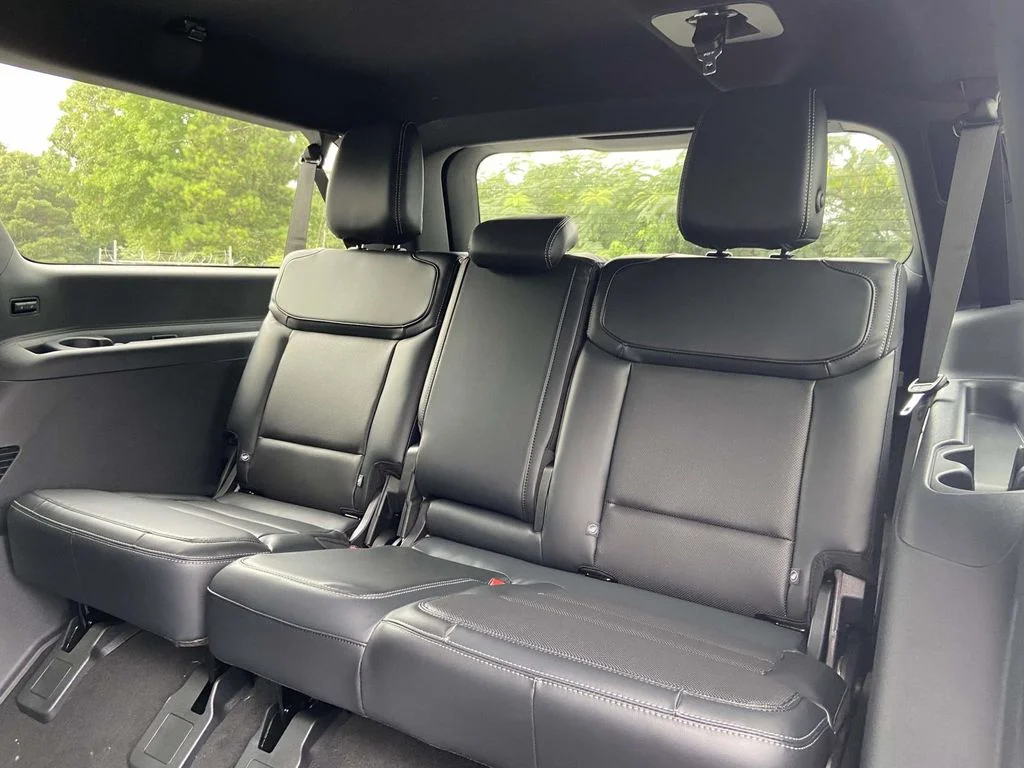 New 2027 Black Ford Platinum image 9