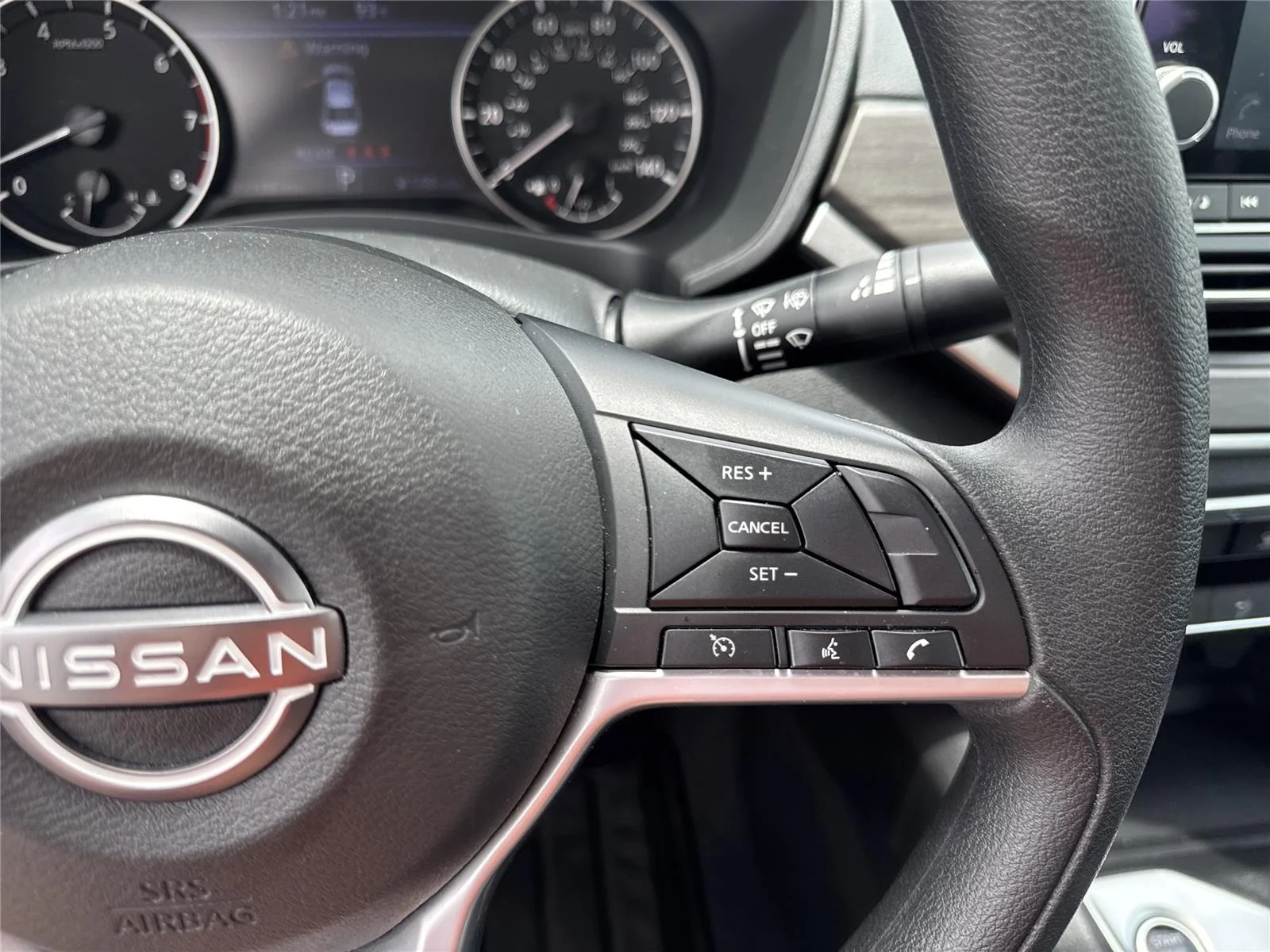Used 2025 Gun Metallic Nissan SV image 22