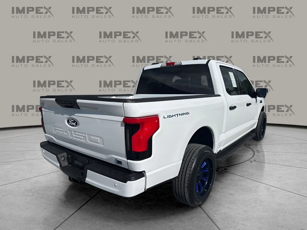Used 2025 White Ford XLT image 6