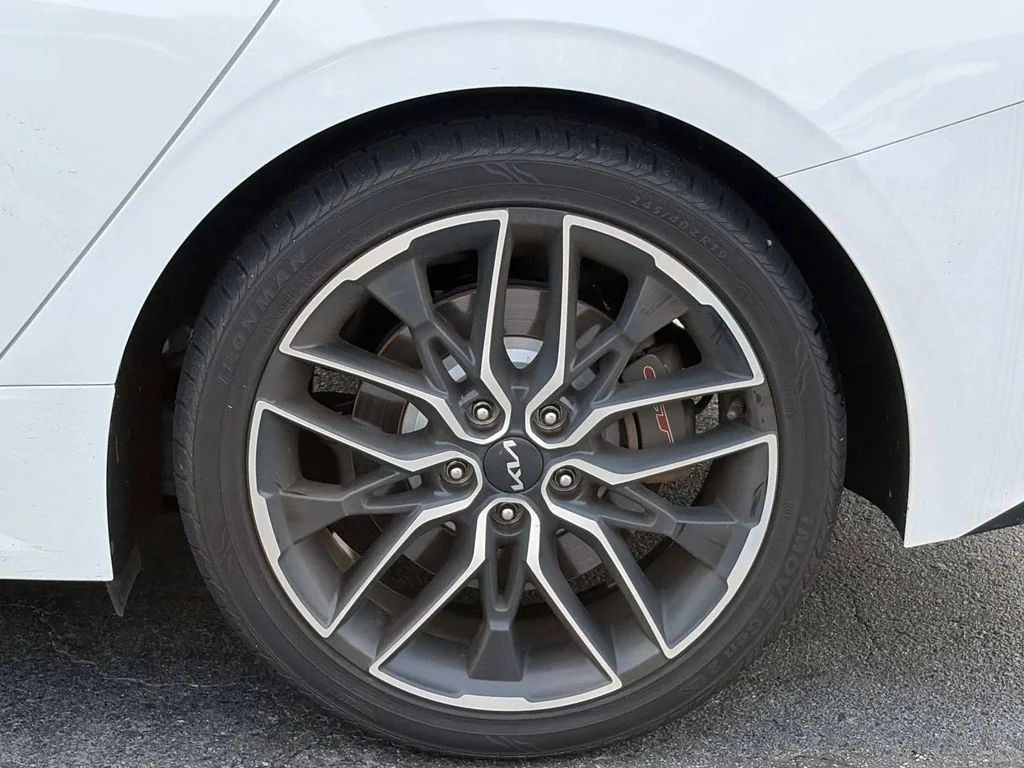 Used 2023 White Kia GT image 13