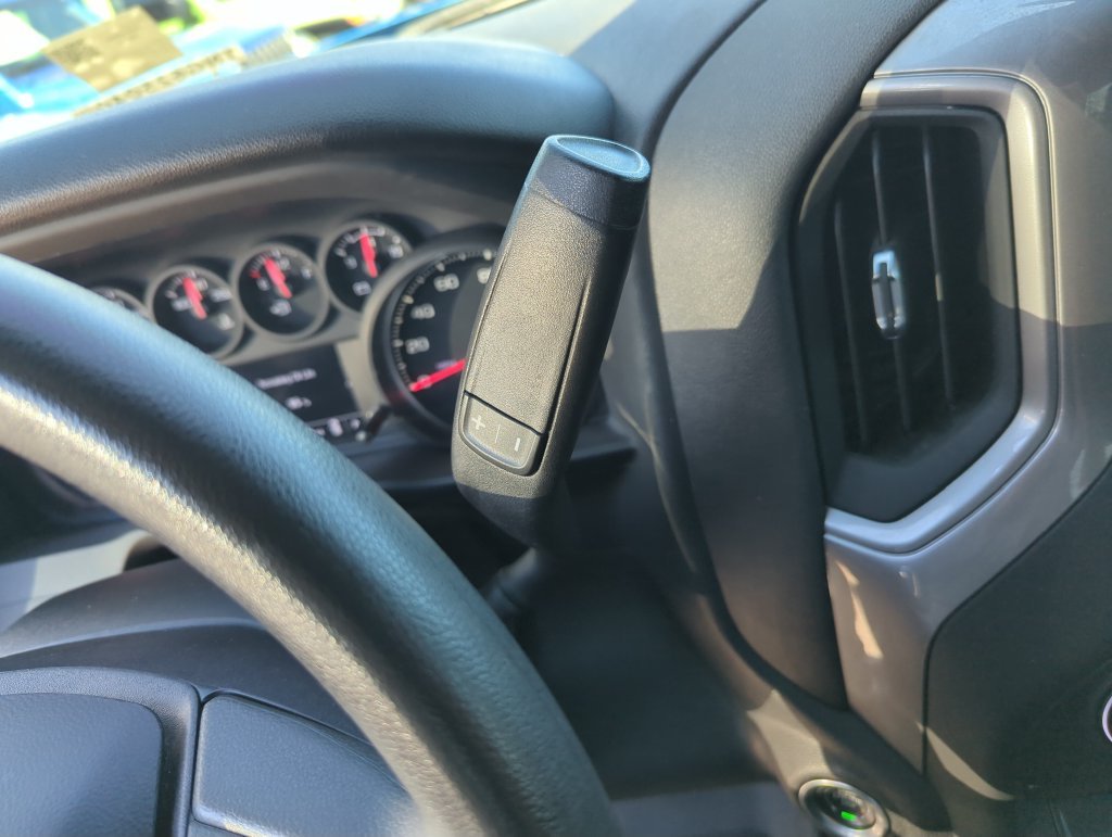 Used 2022 Blue Chevrolet Custom image 22