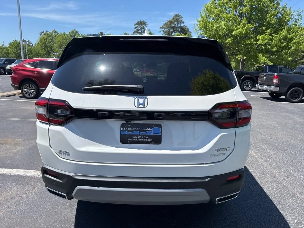 Certified Used 2023 Platinum White Pearl Honda AWD ELITE image 37