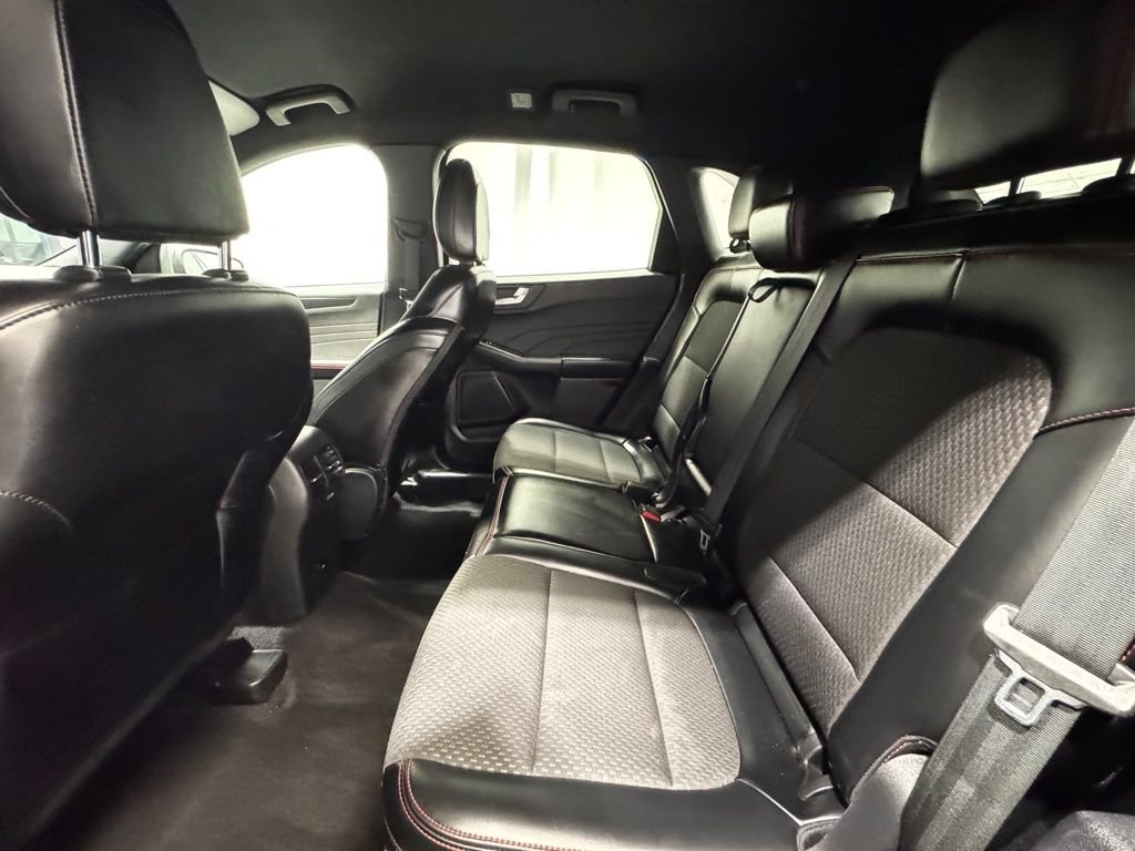2024 Ford Escape ST-Line - Photo 23