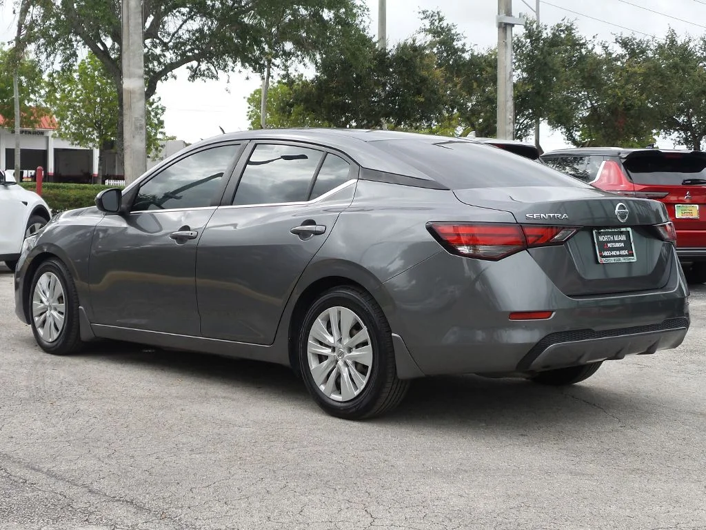 Used 2020 Gray Nissan S image 6