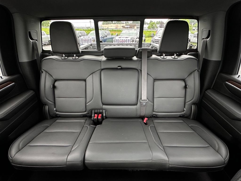 Used 2024 Onyx Black GMC Denali image 30