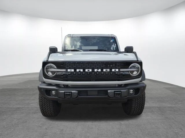 New 2026 Avalanche Gray Ford Badlands® image 24