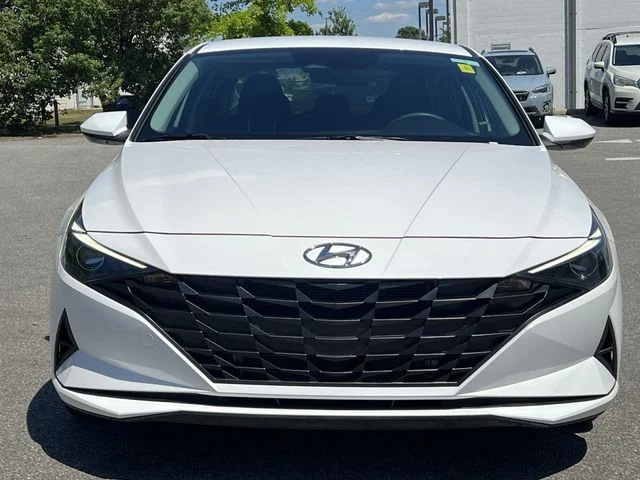 Used 2023 White Hyundai Blue image 16