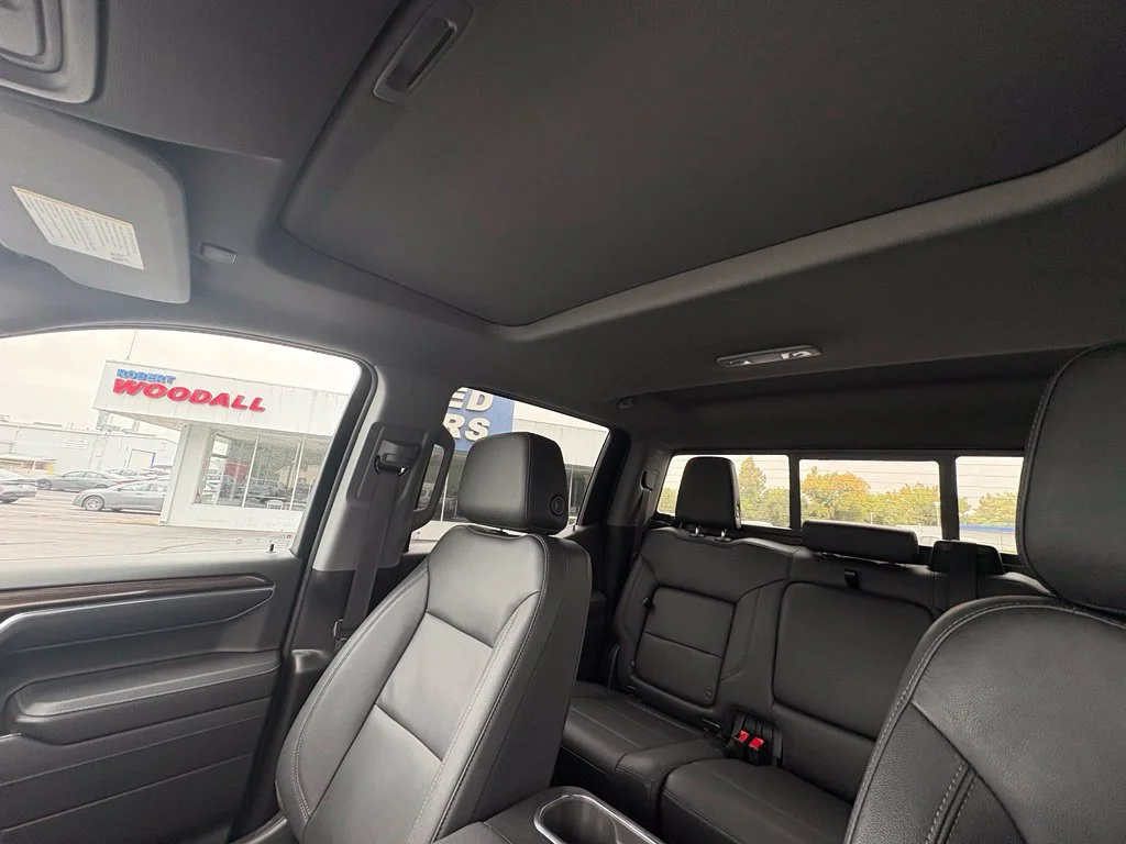 Used 2023 STERLING GRAY METALLIC Chevrolet RST image 17