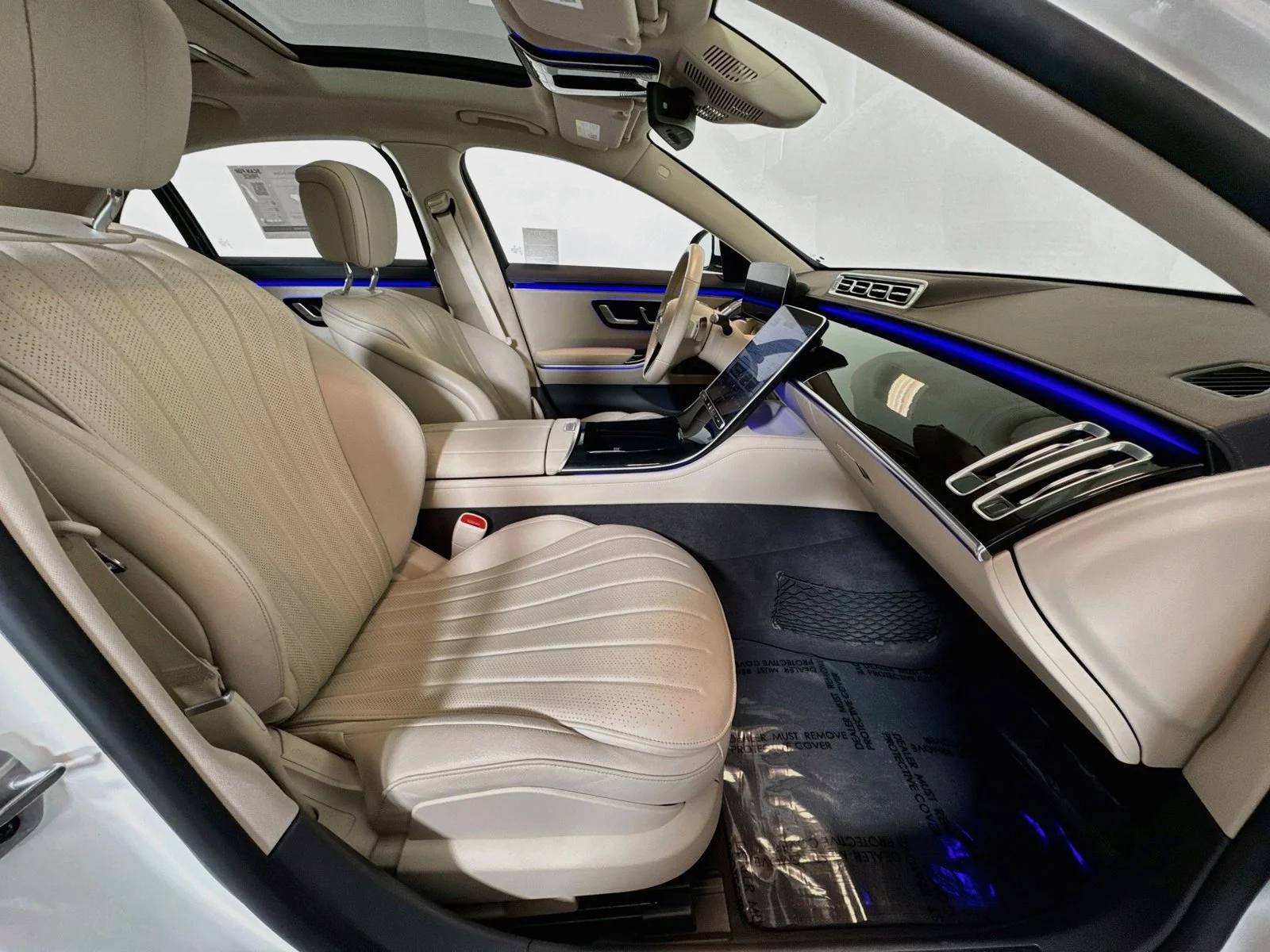Used 2023 Manufaktur Diamond White Mercedes-Benz S 500 image 27