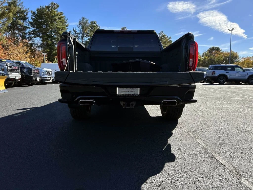 Used 2023 Onyx Black GMC Denali Ultimate image 11