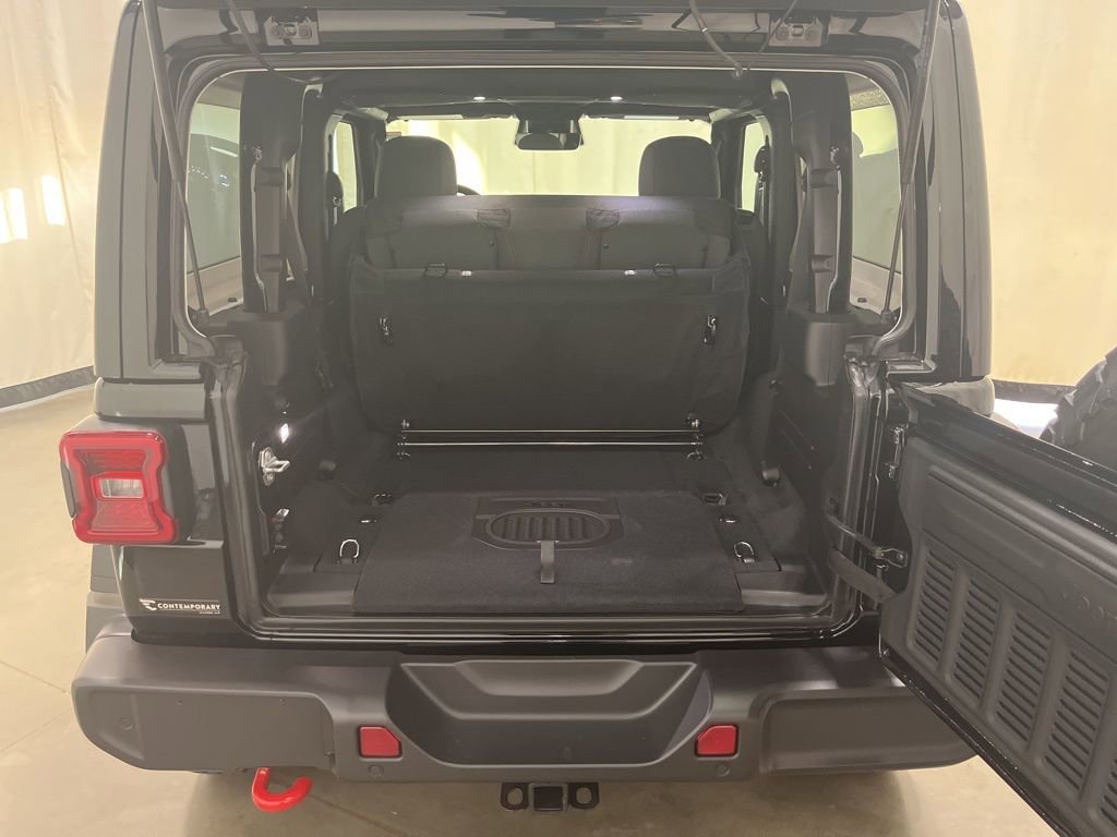 New 2026 Black Clearcoat Jeep Rubicon image 16