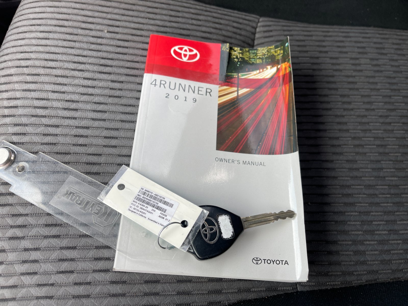 Used 2019 Black Toyota SR5 image 10