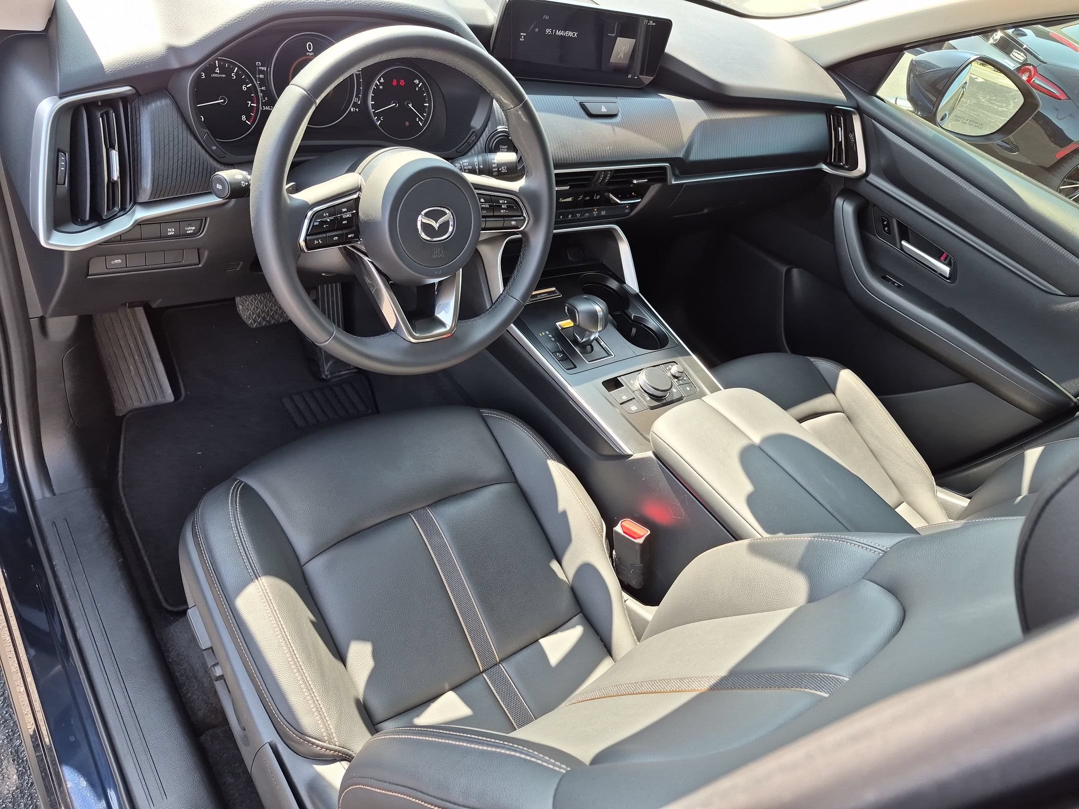 Used 2025 Deep Crystal Blue Mica Mazda Select Package image 15