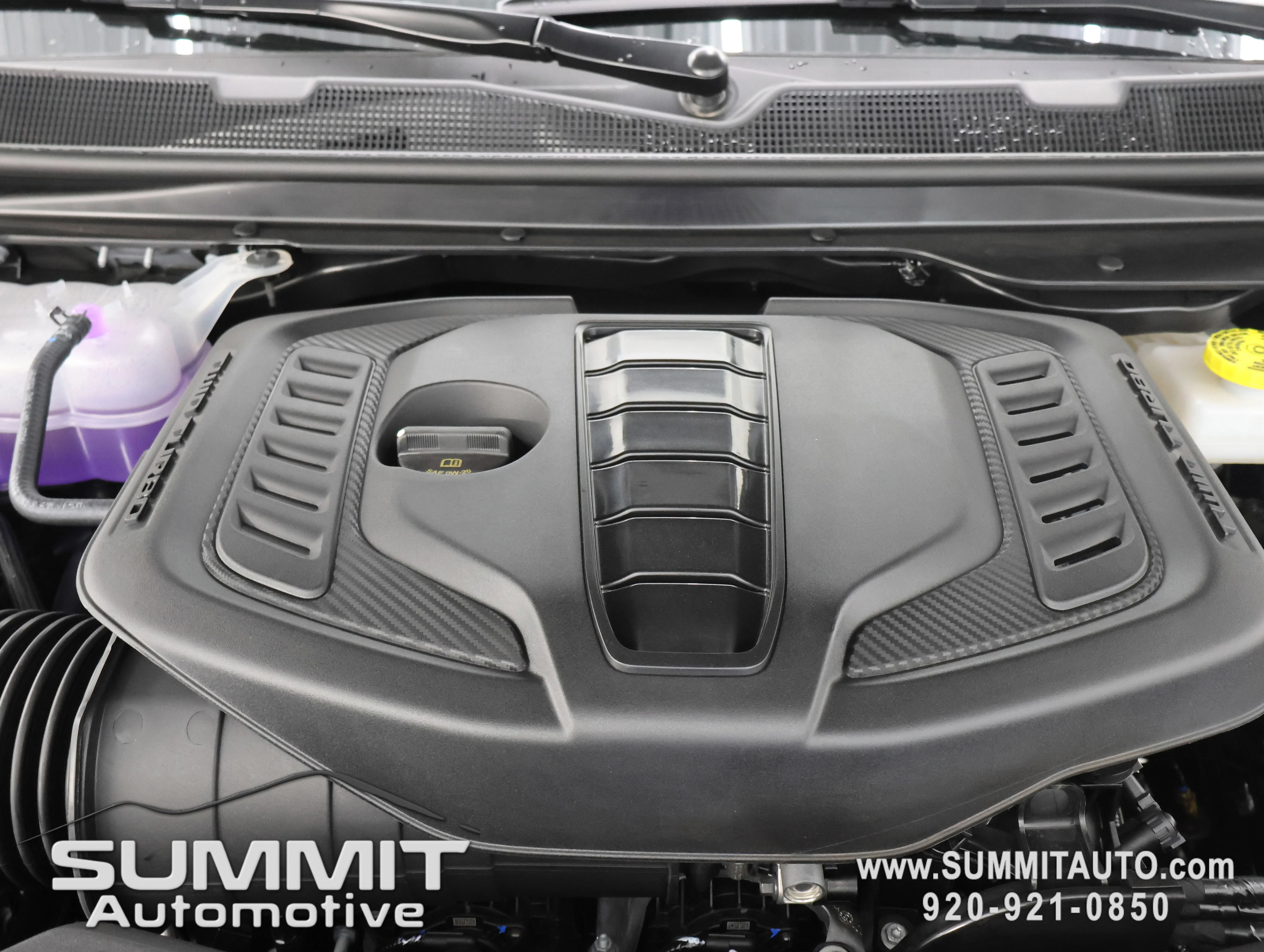 New 2026 Silver-Zynith Exterior Paint Jeep Summit Obsidian image 24