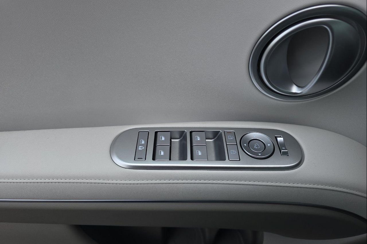 New 2026 Black Hyundai Limited AWD image 10